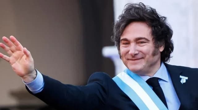 Mieli busca reunirse con Scaloni en agenda de encuentros
