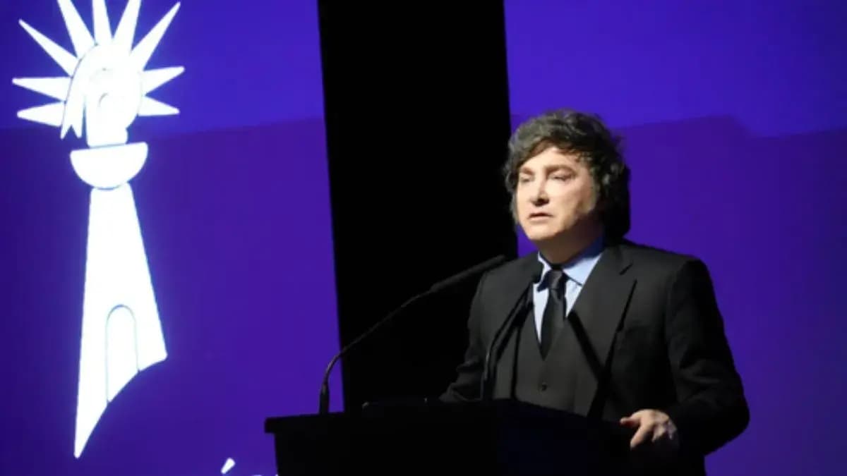 Milei se distancia de Tapia y respalda investigación de la AFA