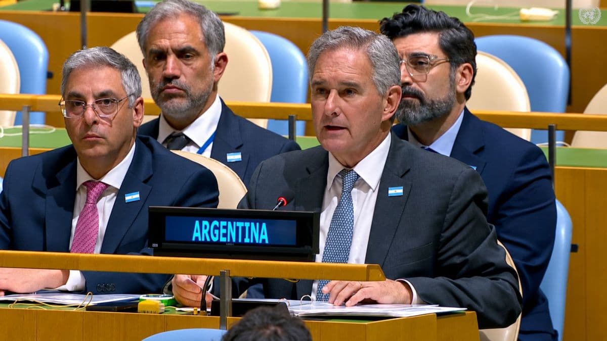 Argentina y EAU abren negociaciones para asociación económica