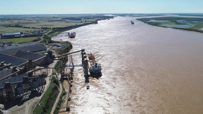 Prefectura Naval intima a trabajadores a frenar paro marítimo