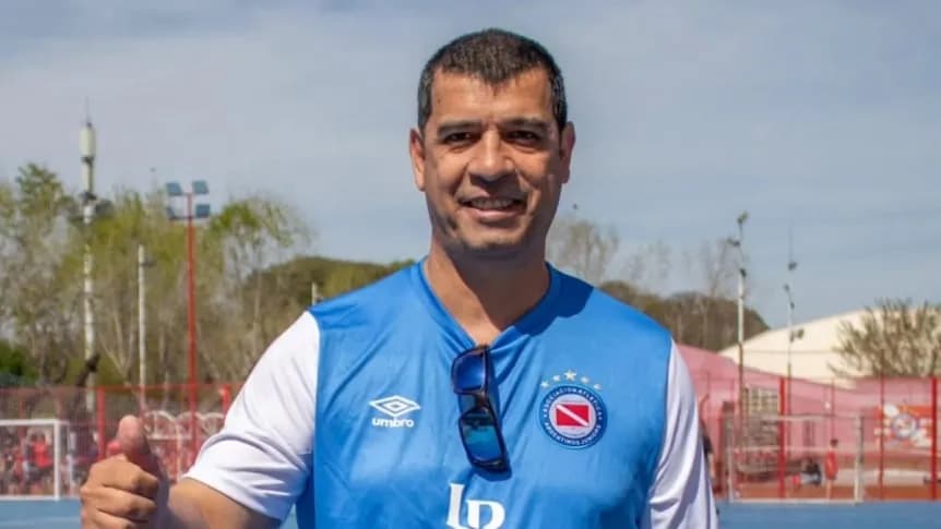 Polo Quinteros: seis ciclos en Argentinos y ahora se dedica a la pesca