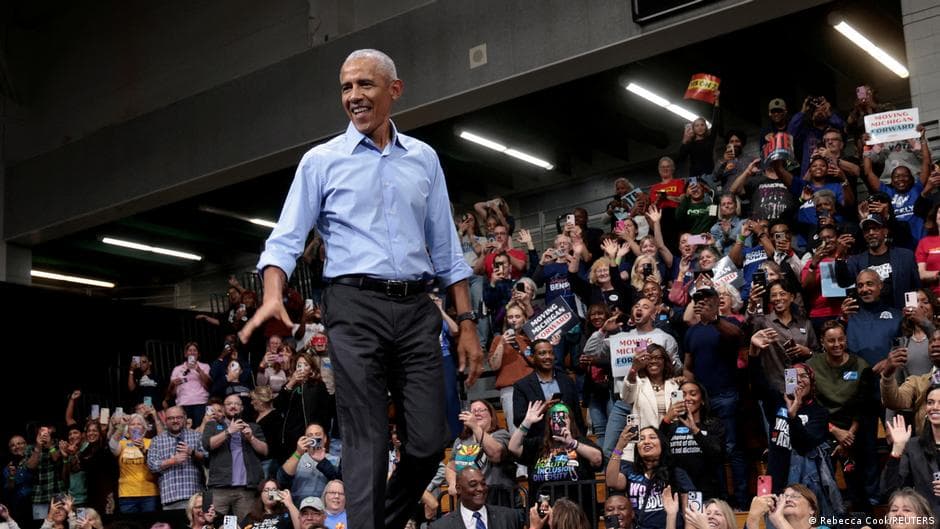 ¿Puede Obama frenar el avance republicano? El expresidente intensifica su campaña en Ohio y Míchigan